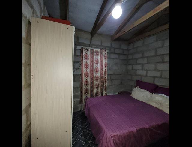 6 BEDROOM HOUSE FOR SALE IN FOLWENI